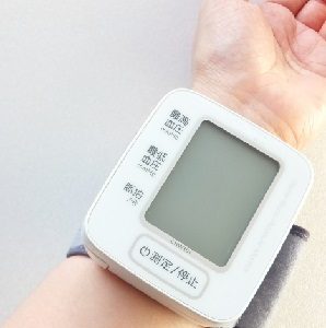 手首式の血圧計