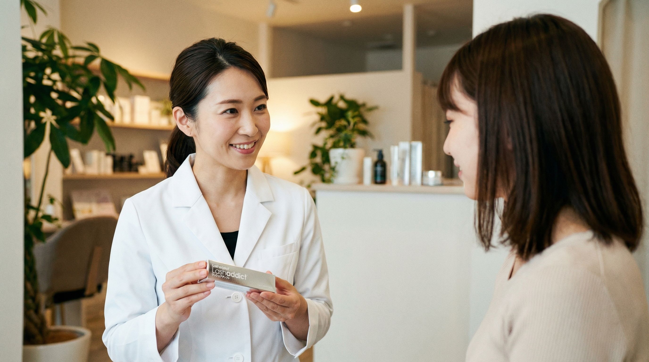 ラッシュアディクトのまつげ美容液の正規取扱店